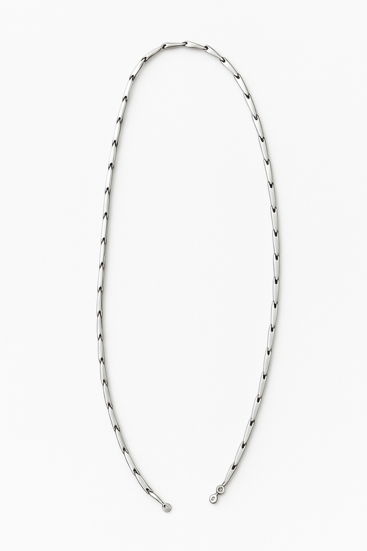 Minimalist Silver-Tone Modern Chain Neckla